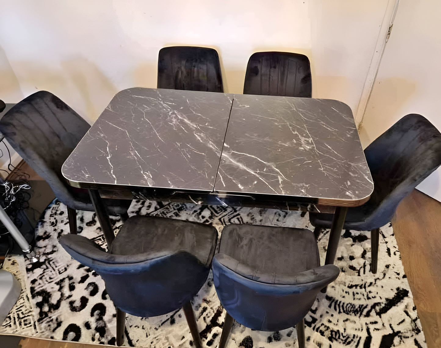 Extendable Wooden Dining Table With 6 Plush Velvet Wooden Chairs